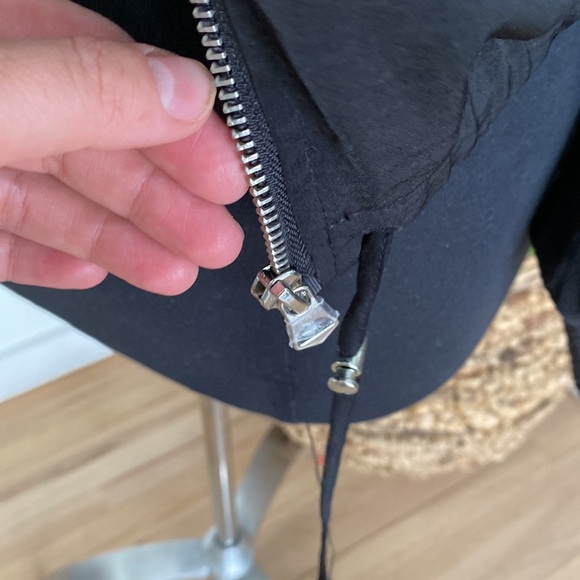 H&M Divided Lightweight Bomber Jacket - Picture 4 of 7